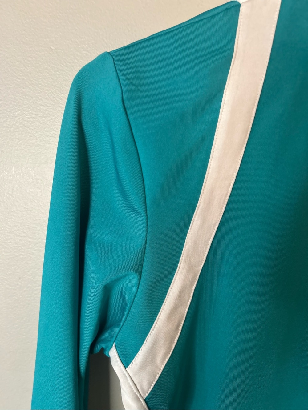 Pure lime zip up sports cardigan - Picture 4 of 11